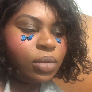 Meet your Posher, Samantha